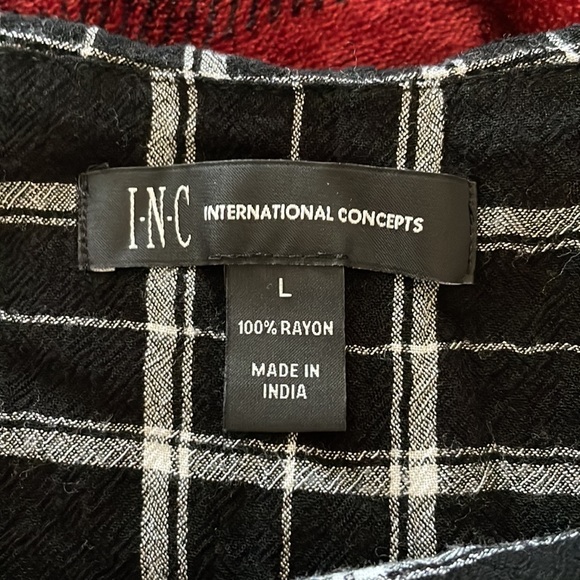 INC international concepts off shoulder top - Picture 4 of 6